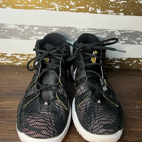 Kyrie “Ripple Effect” - Picture 6 of 6